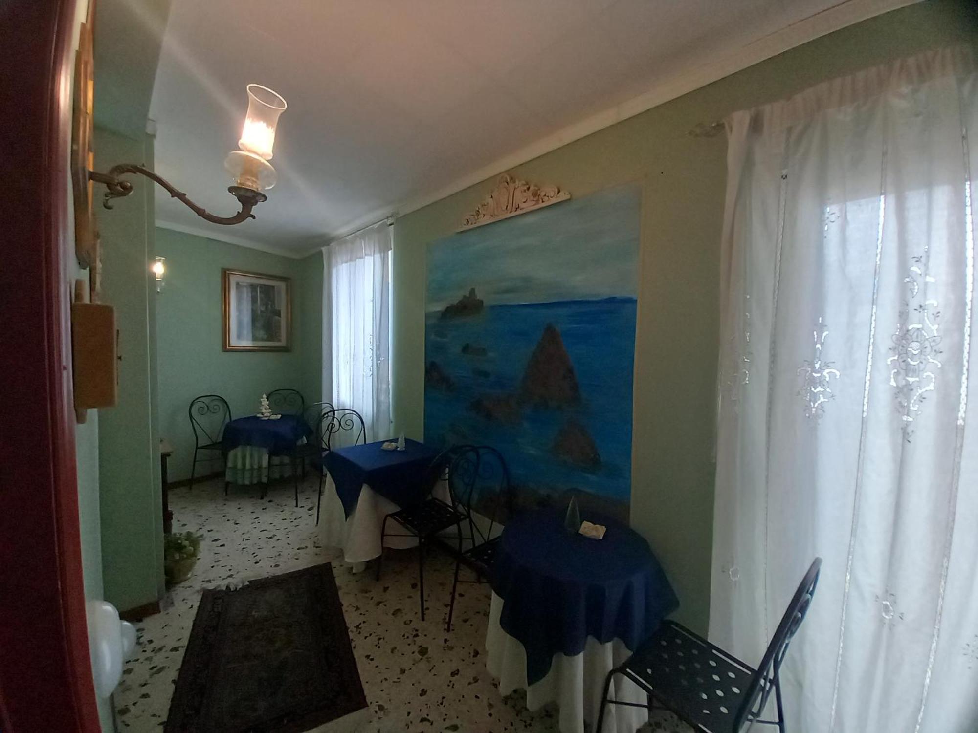 Sicilia In Miniatura "L'Atelier Dell'Etna" Bed & Breakfast Zafferana Etnea Exterior photo