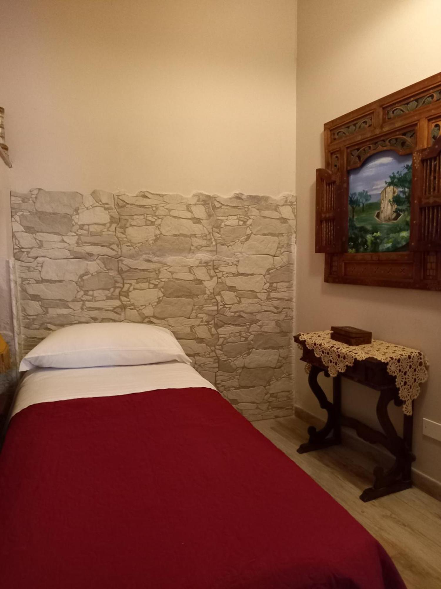 Sicilia In Miniatura "L'Atelier Dell'Etna" Bed & Breakfast Zafferana Etnea Room photo