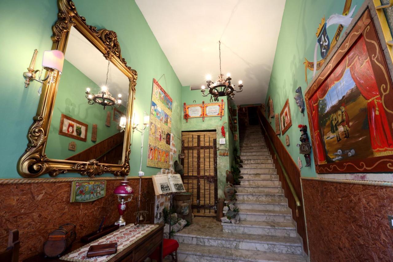 Sicilia In Miniatura "L'Atelier Dell'Etna" Bed & Breakfast Zafferana Etnea Exterior photo