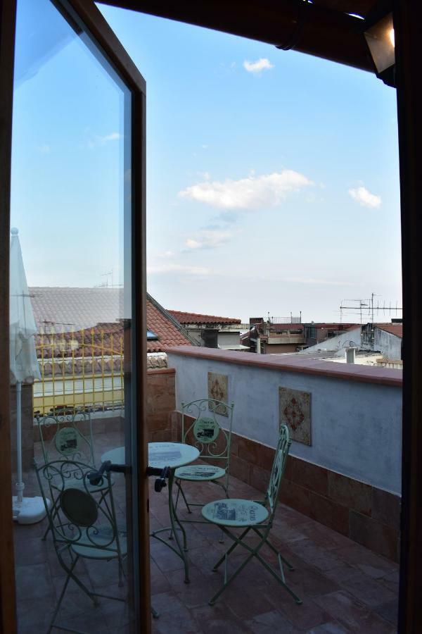 Sicilia In Miniatura "L'Atelier Dell'Etna" Bed & Breakfast Zafferana Etnea Exterior photo