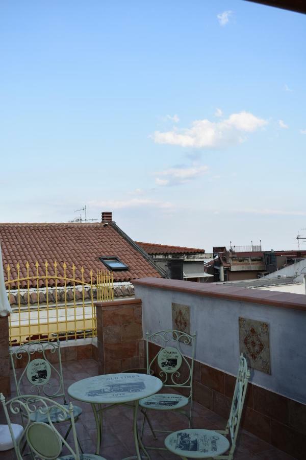 Sicilia In Miniatura "L'Atelier Dell'Etna" Bed & Breakfast Zafferana Etnea Exterior photo